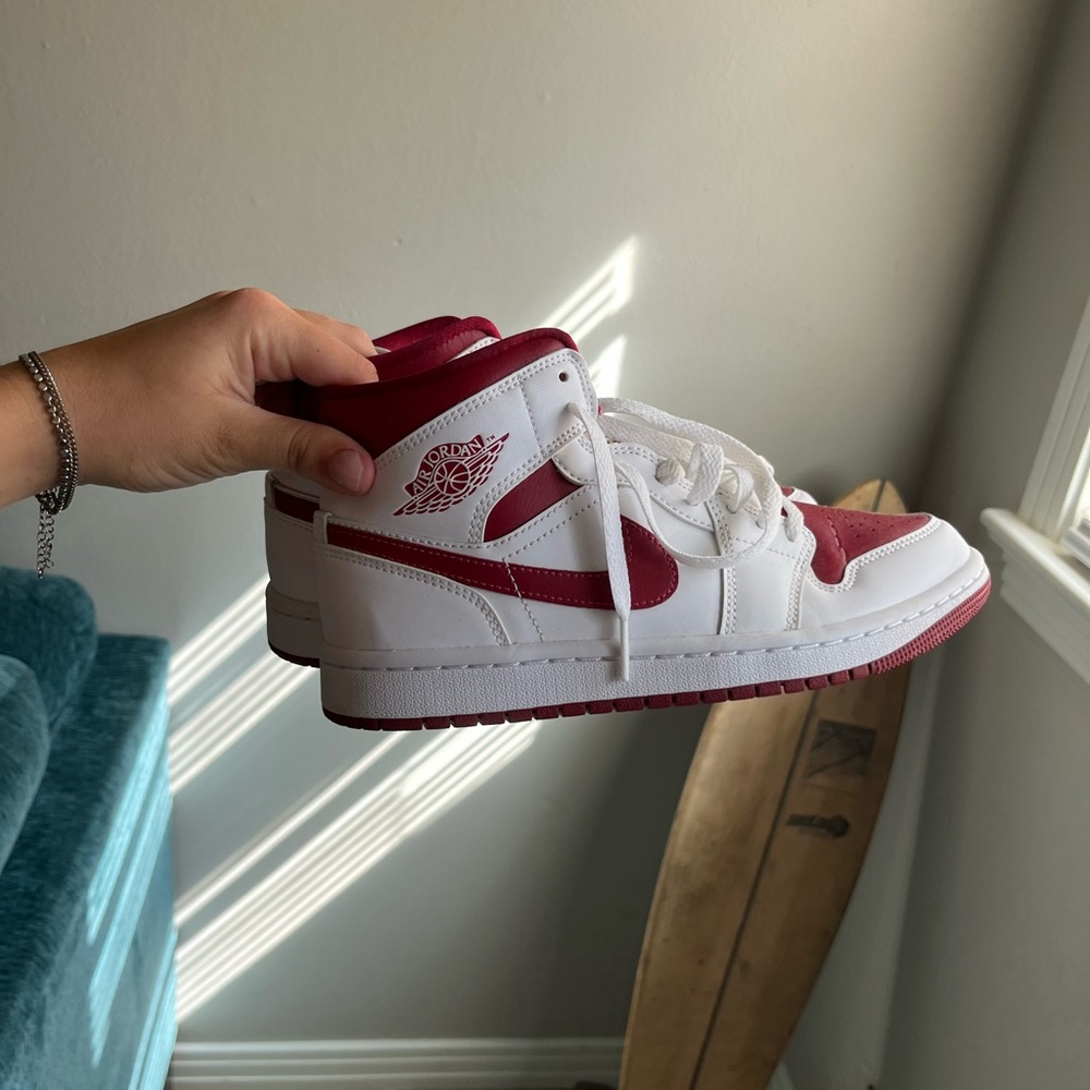 2022 Women’s Mid White Pomegranate